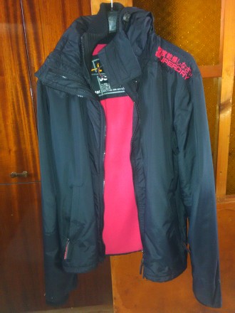Продам куртку Superdry Japan в отличном состоянии, только в карманах дырки небол. . фото 2