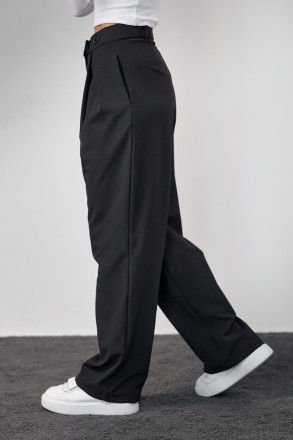 И на работу, и для выхода в свет - стильные женские брюки можно носить куда душа. . фото 6