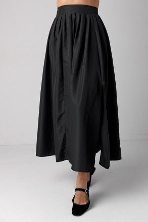 Легкая юбка из плащевки от LUREX подойдет для активных девушек, которые всегда в. . фото 9