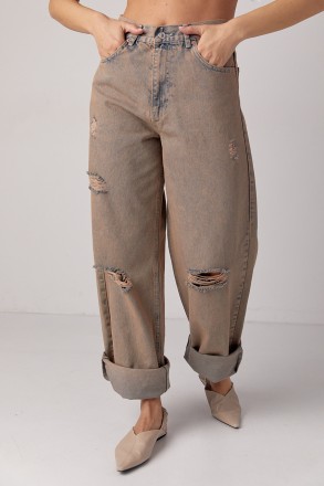 Эти женские джинсы baggy — воплощение стиля и беззаботности. Их широкий крой соз. . фото 2