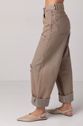 Эти женские джинсы baggy — воплощение стиля и беззаботности. Их широкий крой соз. . фото 6