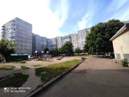 Продається 1 кімнатна квартира в Центрі міста 

- вулиця Грушевського

- на . . фото 3
