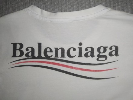 Дівчатка, продам фірмову якісну футболку з різнокольоровим принтом від Balenciag. . фото 7