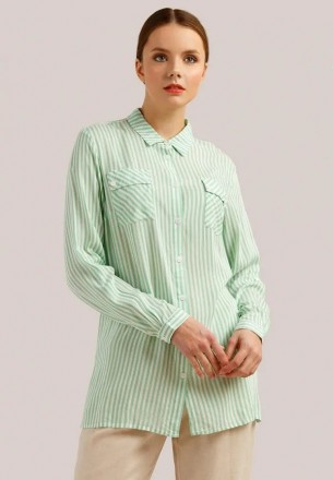 Легкая стильная женская блуза свободного кроя, застегивается на пуговицы. Подход. . фото 4