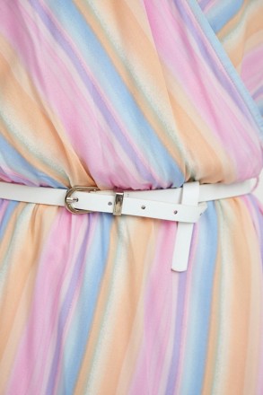 Лаконичное платье в длине миди из воздушной вискозы с принтом в полоску. Легкая . . фото 6
