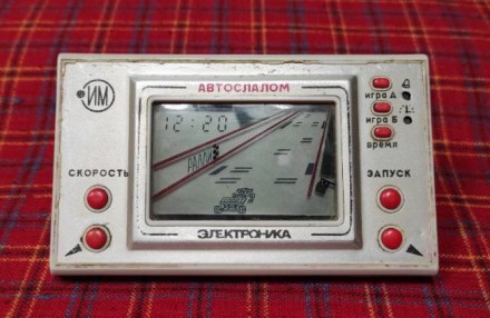 Игра карманная "Электроника ИМ-23 Автослалом"  1991 г. . фото 6