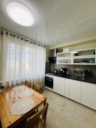 ИП-8611 Продам 4к квартиру на Салтовке Студенческая 520 м/р . . фото 2 ИП-8611 Продам 4 комнатную квартиру на Салтовке
Студенческая 520 м/р
Академика. . фото 2