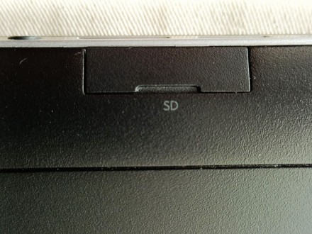 робочий

стан по фото 

батарея робоча

без зарядного

Ноутбук HP Eliteb. . фото 4