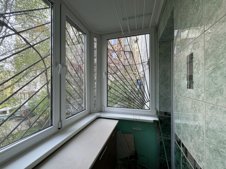 Продается уникальная трехкомнатная квартира на втором этаже десятиэтажного монол. Таирова. фото 9