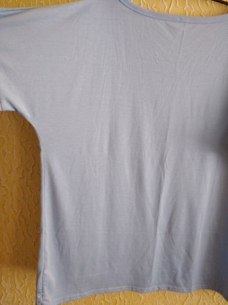 Нова батальна жіноча футболка, блакитна з серебристим візерунком, Сток.
ПОГ 58 . . фото 4