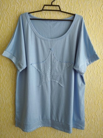 Нова батальна жіноча футболка, блакитна з серебристим візерунком, Сток.
ПОГ 58 . . фото 2