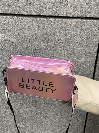 
ВИДЕООБЗОР
Женская голографическая прямоугольная сумка "LITTLE BEAUTY"
Сумочка . . фото 9