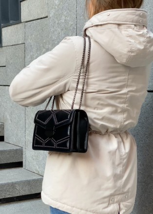 
ВИДЕООБЗОР
Женская сумочка кросс-боди на толстой цепочке
Сумочка выполнена крас. . фото 6