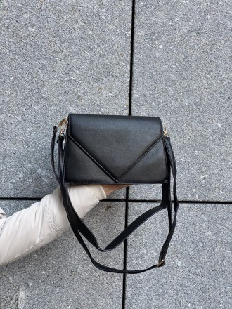 
ВИДЕООБЗОР
Женская сумочка кросс-боди через плечо
Женская классическая сумочка . . фото 2
