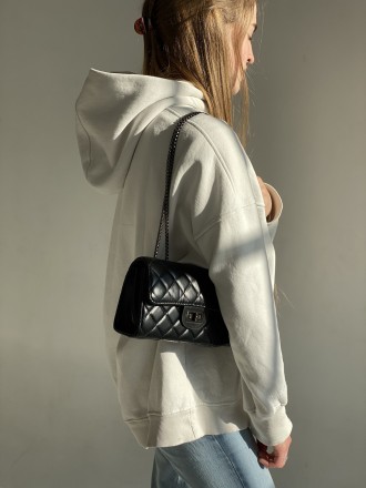 
Женская сумочка на одно отделение, фурнитура серебряного цвета
Параметры - высо. . фото 8
