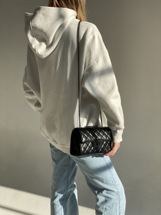 
Женская сумочка на одно отделение, фурнитура серебряного цвета
Параметры - высо. . фото 9