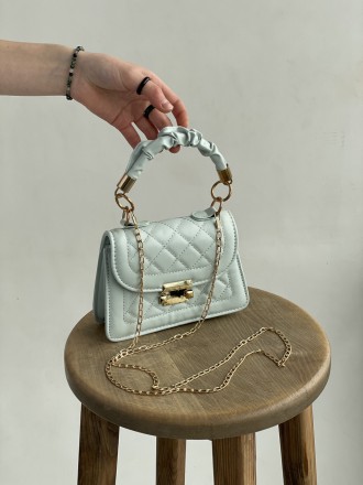 
ВИДЕООБЗОР
Женская классическая маленькая сумочка
Женская сумочка кросс-боди на. . фото 5