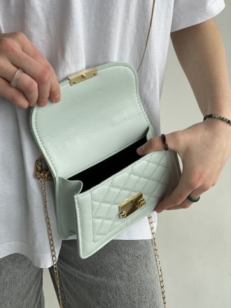 
ВИДЕООБЗОР
Женская классическая маленькая сумочка
Женская сумочка кросс-боди на. . фото 7
