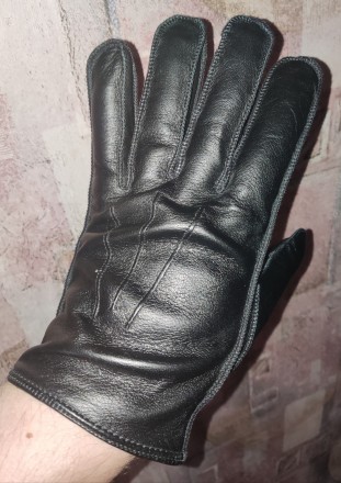Кожаные перчатки, на среднюю или большую руку, ширина-12см, длина-24см, среднтй . . фото 3