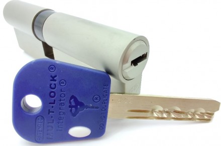 MUL-T-LOCK INTEGRATOR ключ/ключ 
 
Потребителям уже известна система цилиндров M. . фото 2