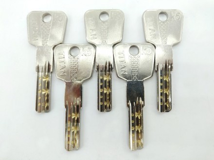 Titan K5 ключ/ключ 
 
TITAN K5 – цилиндры высокой степени безопасности. Детали ц. . фото 6