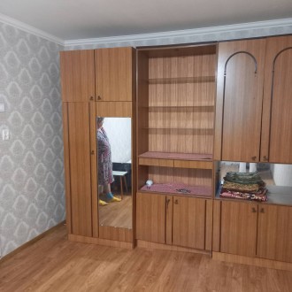 Сдам 1-комн.4/5, Космонавтов. 32/18/6. Набор мебели и техники. Встроенная кухня.. Одеса. фото 1 Сдам 1-комн.4/5, Космонавтов. 32/18/6. Набор мебели и техники. Встроенная кухня.. Одеса. фото 1