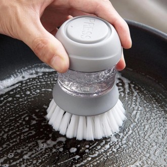 Щетка для посуды с дозатором для моющего средства "Cleaning Pot Brush" с подстав. . фото 4