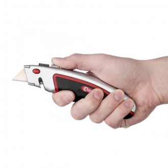 Прорезиненная эргономичная рукоять ножа обеспечивает надежную фиксацию инструмен. . фото 4