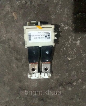 Роз'єм низьковольтний 12 V від DCDC до основної батареї Tesla model 3 1077114-10. . фото 5