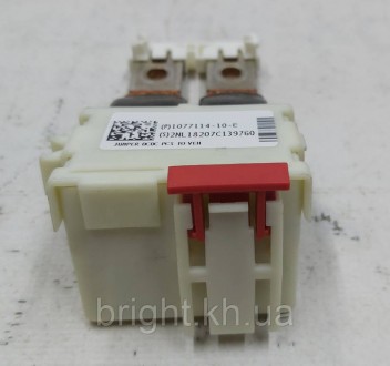 Роз'єм низьковольтний 12 V від DCDC до основної батареї Tesla model 3 1077114-10. . фото 4