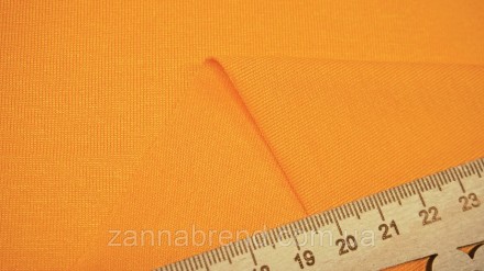  Ткань вискоза однотонная цвет желто-оранжевый - мягкая, нежная, скользящая, стр. . фото 3