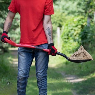 Лопата - это важнейший инвентарь, который используется в саду, на огороде и в до. . фото 3