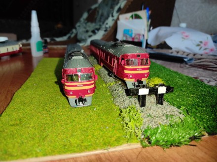 Дизель поезд ДР1а красно- коричневый RVR, лобовые стекла вставлены,фонари сделан. . фото 9