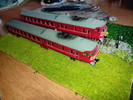 Дизель поезд ДР1а красно- коричневый RVR, лобовые стекла вставлены,фонари сделан. . фото 8