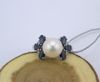 Серебряное кольцо с белым культивированным жемчугом и сапфирами 925 пробы, Украи. . фото 5