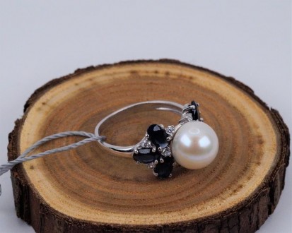 Серебряное кольцо с белым культивированным жемчугом и сапфирами 925 пробы, Украи. . фото 9