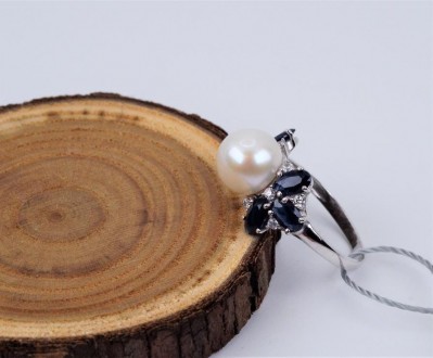Серебряное кольцо с белым культивированным жемчугом и сапфирами 925 пробы, Украи. . фото 8