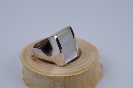 Кольцо серебряное с натуральным перламутром 925 пробы, Украинского производителя. . фото 3