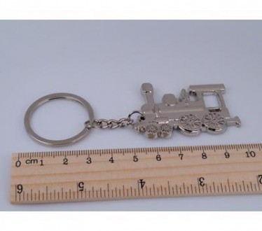 Брелок для ключів "Паровозик". Метал, (колір срібло), довжина загальна 10,00 см,. . фото 2