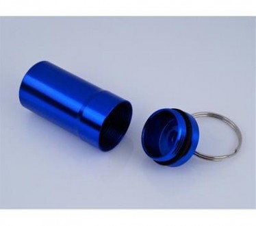 Брелок-капсула для зберігання (колір — синій). Довжина самої капсули 5,30 см., ш. . фото 3