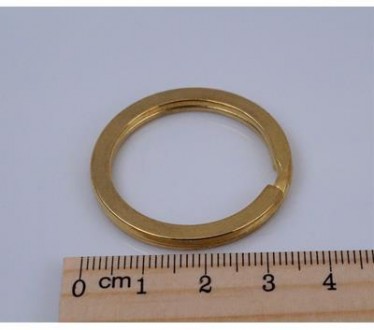 Кольцо из латуни (для брелка/ключей). Латунь, диаметр кольца 3,50 см., толщина 0. . фото 3