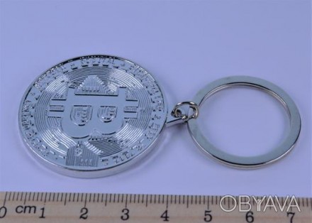 Брелок для ключей "Биткоин", цвет - серебро. Металл, размеры: длина общая 7,50 с. . фото 1