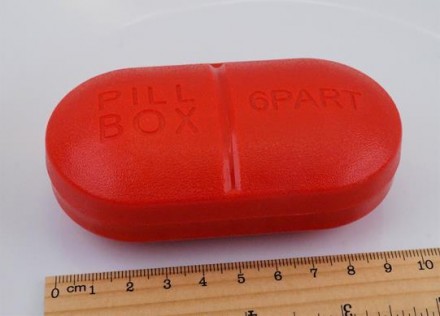 Бокс для таблеток червоний (на 6 відсіків). Довжина: 10,00 см., ширина 5,00 см.,. . фото 2