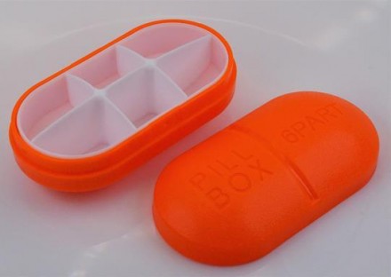 Бокс для таблеток оранжевый (на 6 отсеков). Длина 10,00 см., ширина 5,00 см., вы. . фото 4