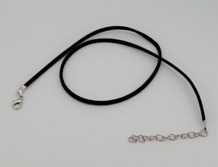 Шнурок из кожзама черный (длина 45,0 см.), фурнитура - металл (цвет - серебро), . . фото 3