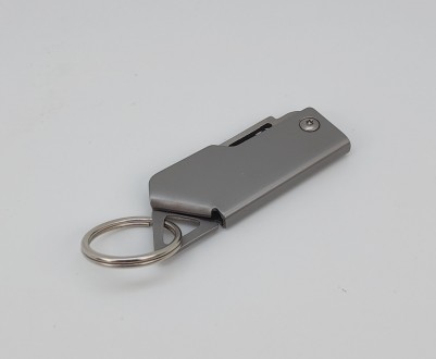 Брелок-нож на ключи (цвет - серебро, материал - металл). Длина общая в сложенном. . фото 4
