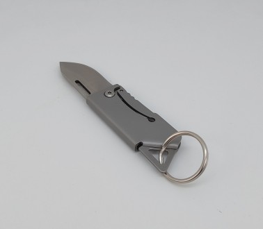 Брелок-нож на ключи (цвет - серебро, материал - металл). Длина общая в сложенном. . фото 9