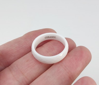 Кольцо керамическое белое (огранка). Материал изготовления - керамика, в наличии. . фото 4
