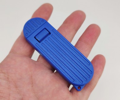 Брелок-нож на ключи, пластик/металл (синий). Длина общая в сложенном состоянии 8. . фото 2
