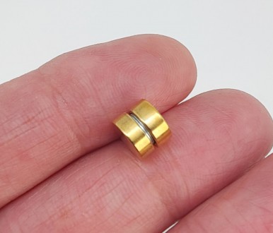 Серьги магнитные (без прокола) гладкие, цвет - золото. Диаметр 0,80 см., толщина. . фото 5